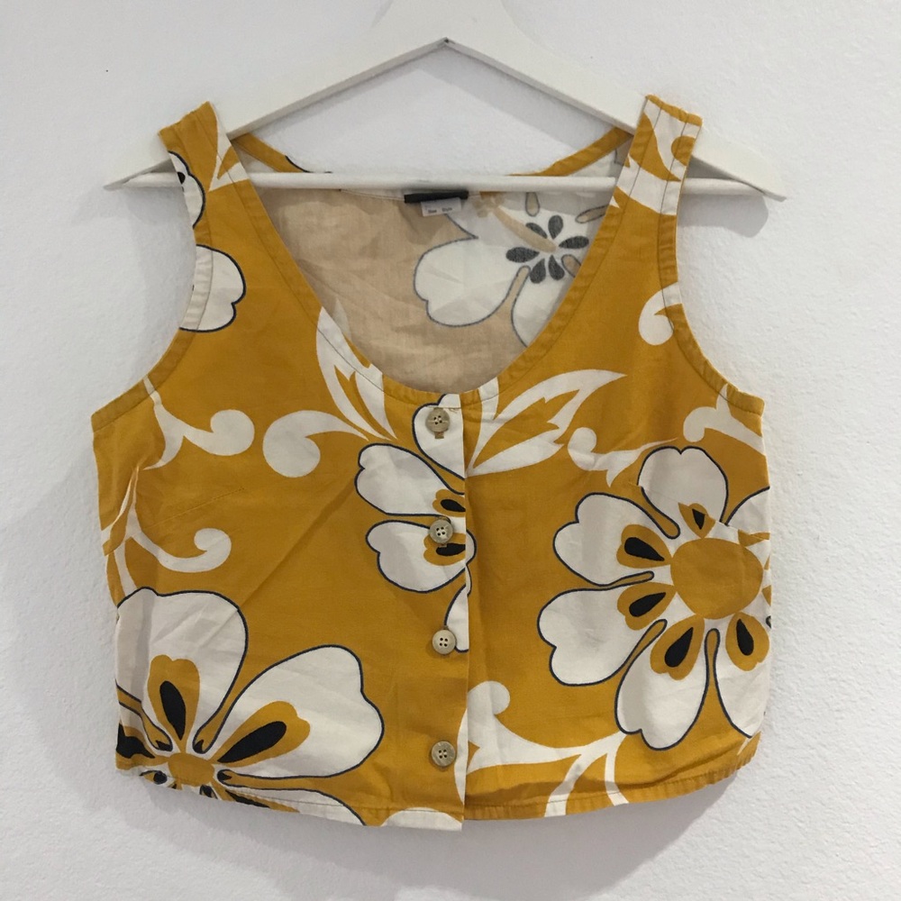 Floral Hawaiian button tank